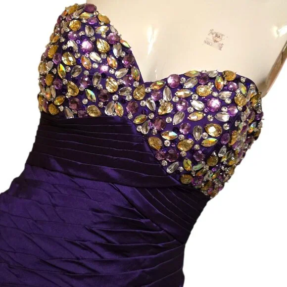 🏷️NWT  -  MORI LEE Dark Purple Strapless Prom Gown sz 8  -  NWT🏷️ - Picture 5 of 13